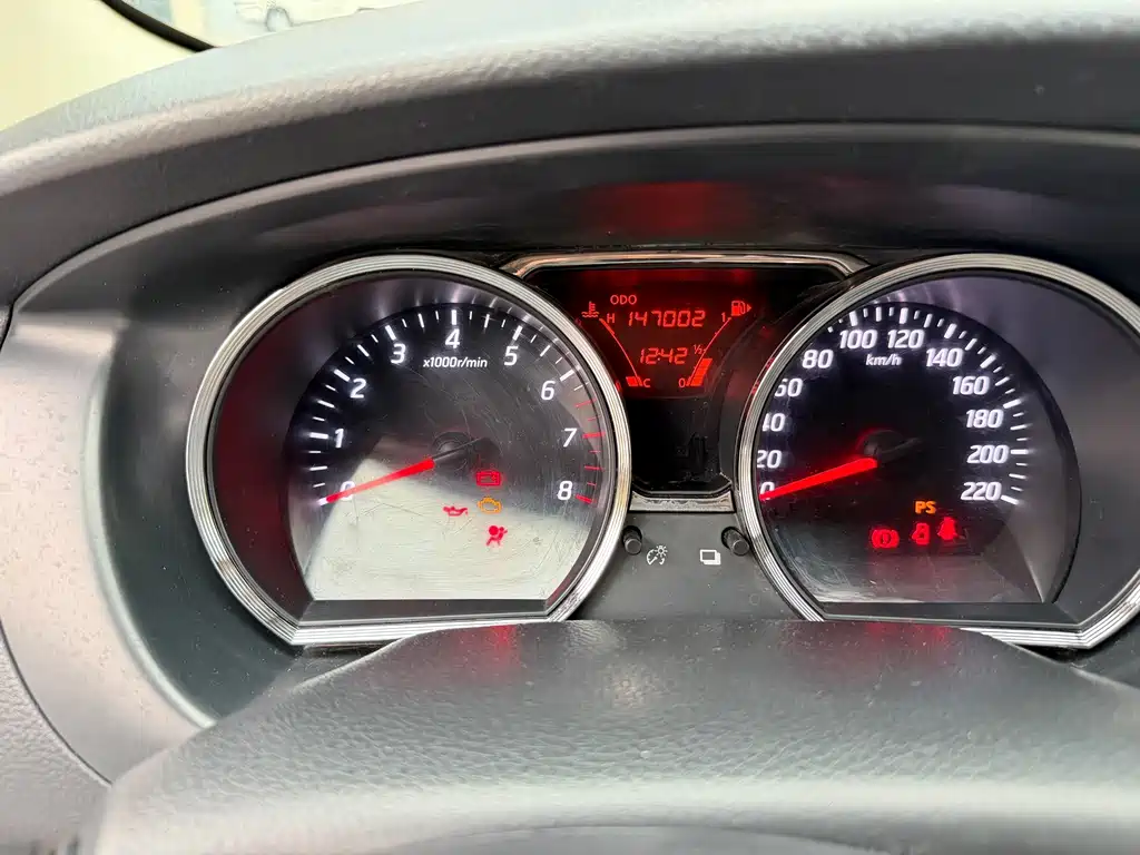 Nissan Livina — миниатюра 14