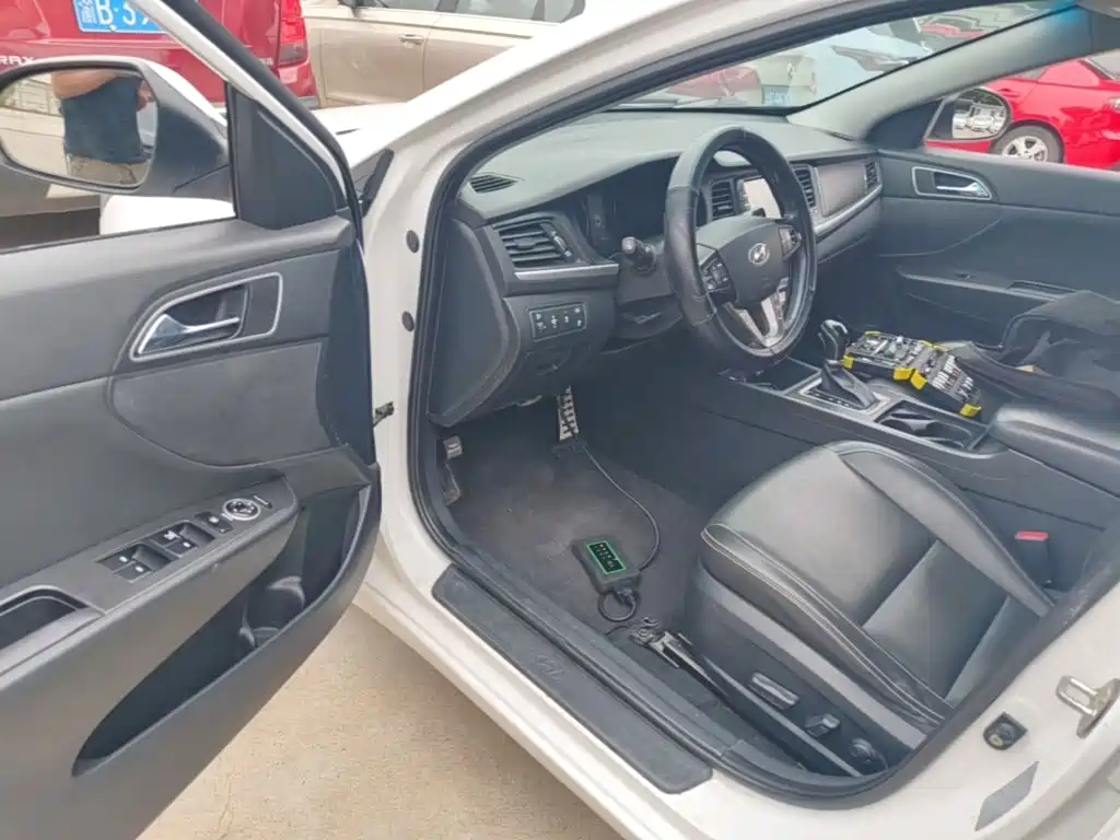 Hyundai Mistra — миниатюра 16