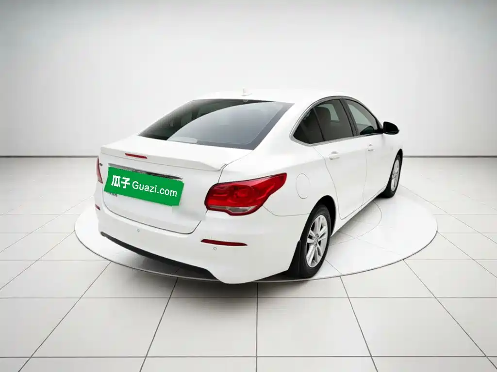 Chevrolet Cavalier — миниатюра 6