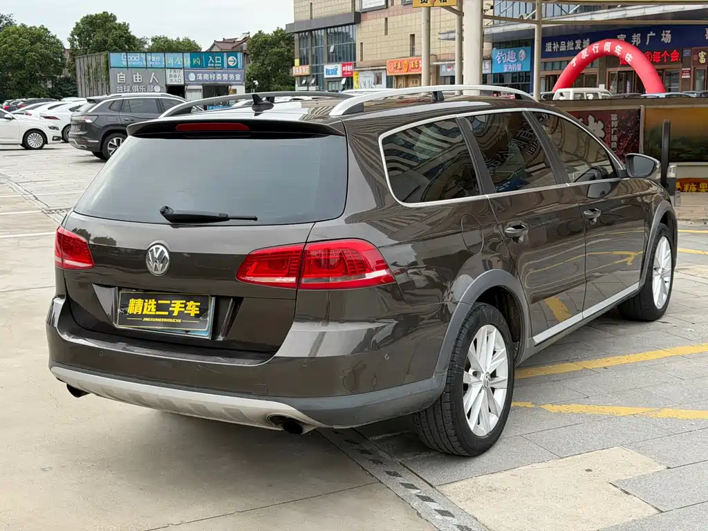 Volkswagen Magotan (Import) — миниатюра 6