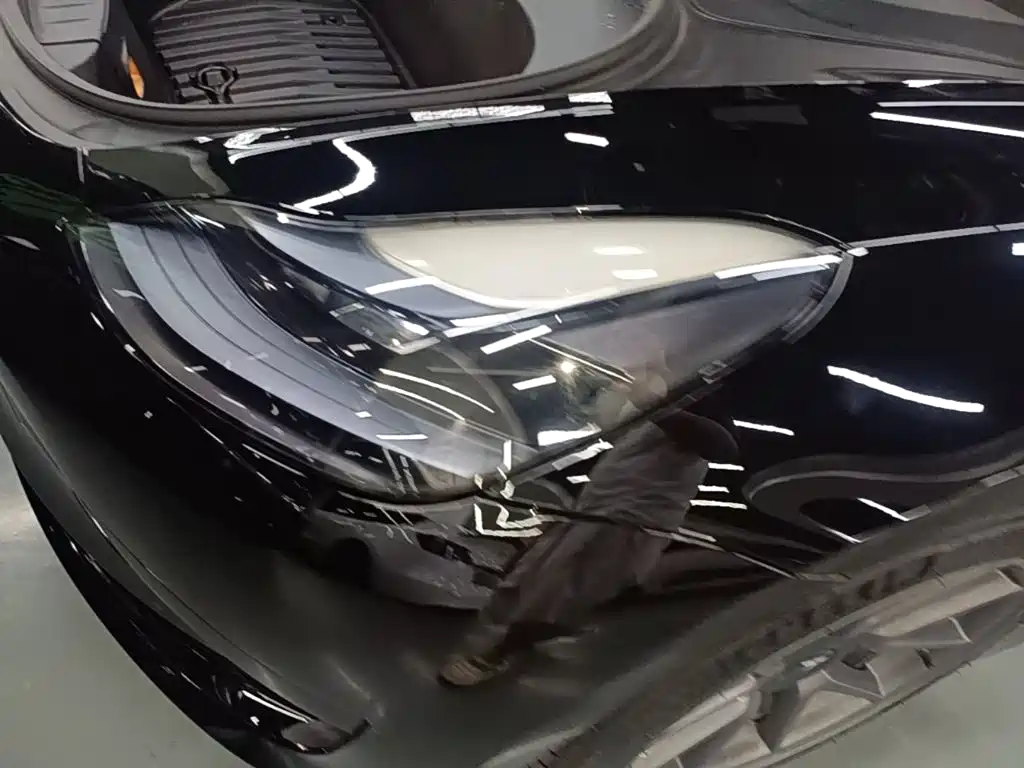 Tesla Model 3 — миниатюра 24