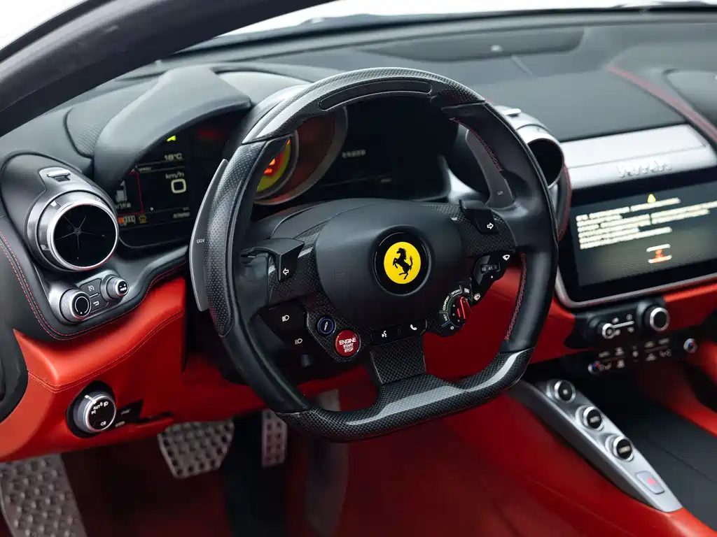 Ferrari GTC4Lusso 2017 3.9T V8