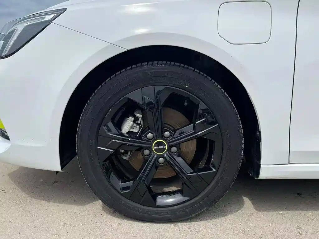 Roewe i6 MAX New Energy — миниатюра 9