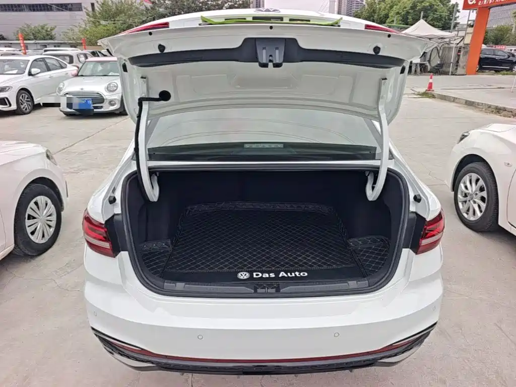 Volkswagen Lavida — миниатюра 19