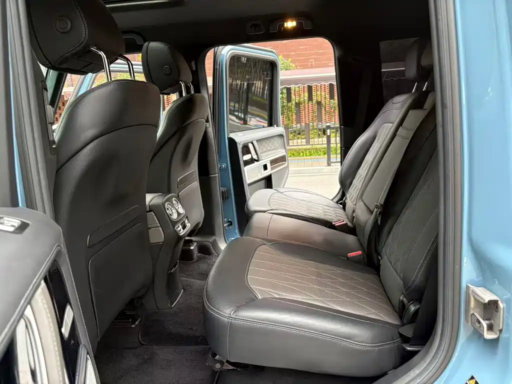 Mercedes-Benz G-Class — миниатюра 10