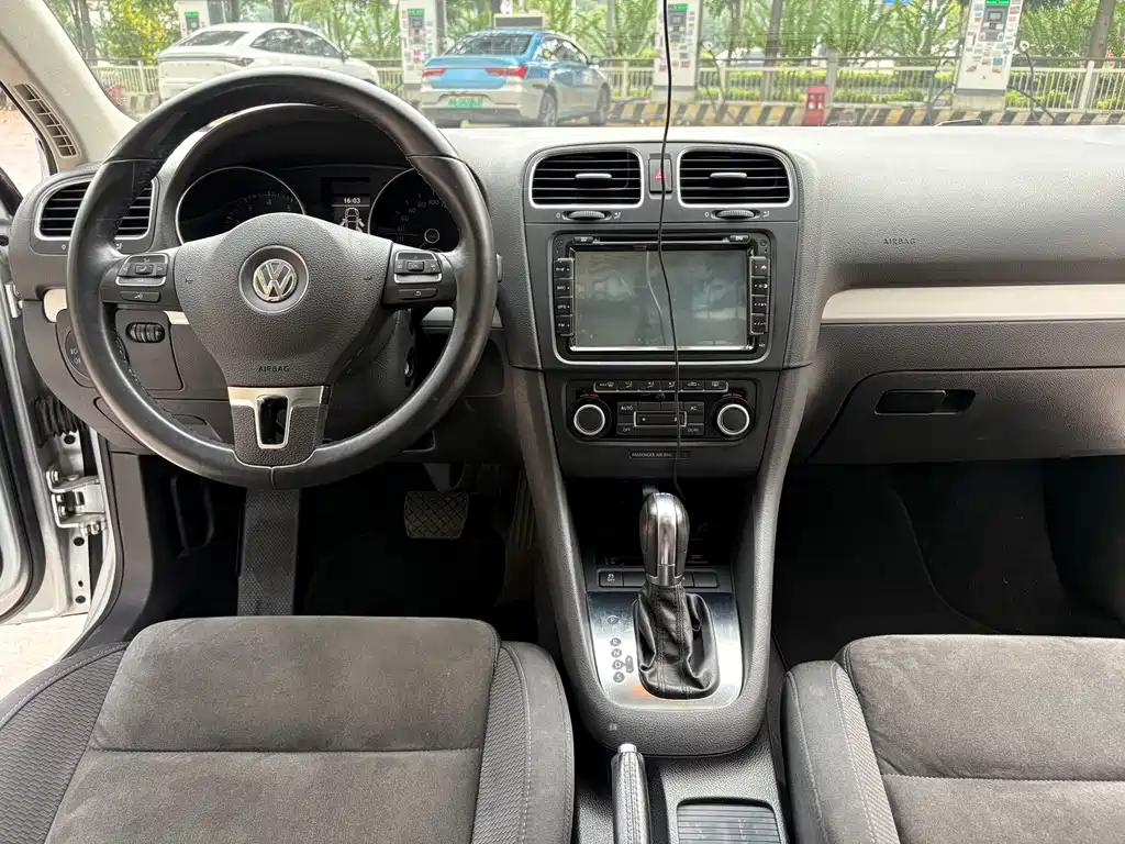 Volkswagen Golf (Import) — миниатюра 8