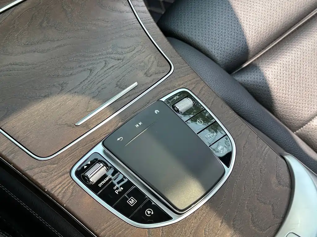 Mercedes-Benz GLC — миниатюра 13