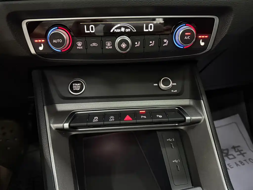 Audi Q3 — миниатюра 12