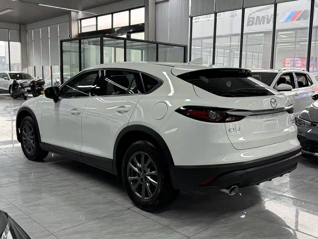 MAZDA CX 4
