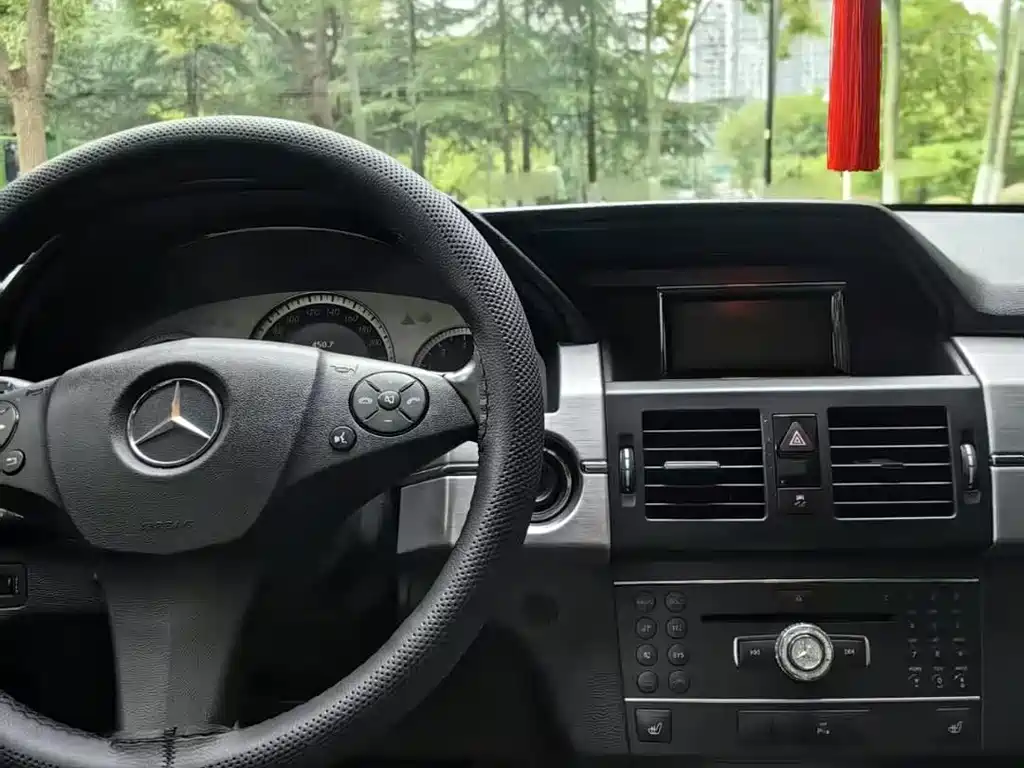 Mercedes-Benz GLK-Class — миниатюра 7