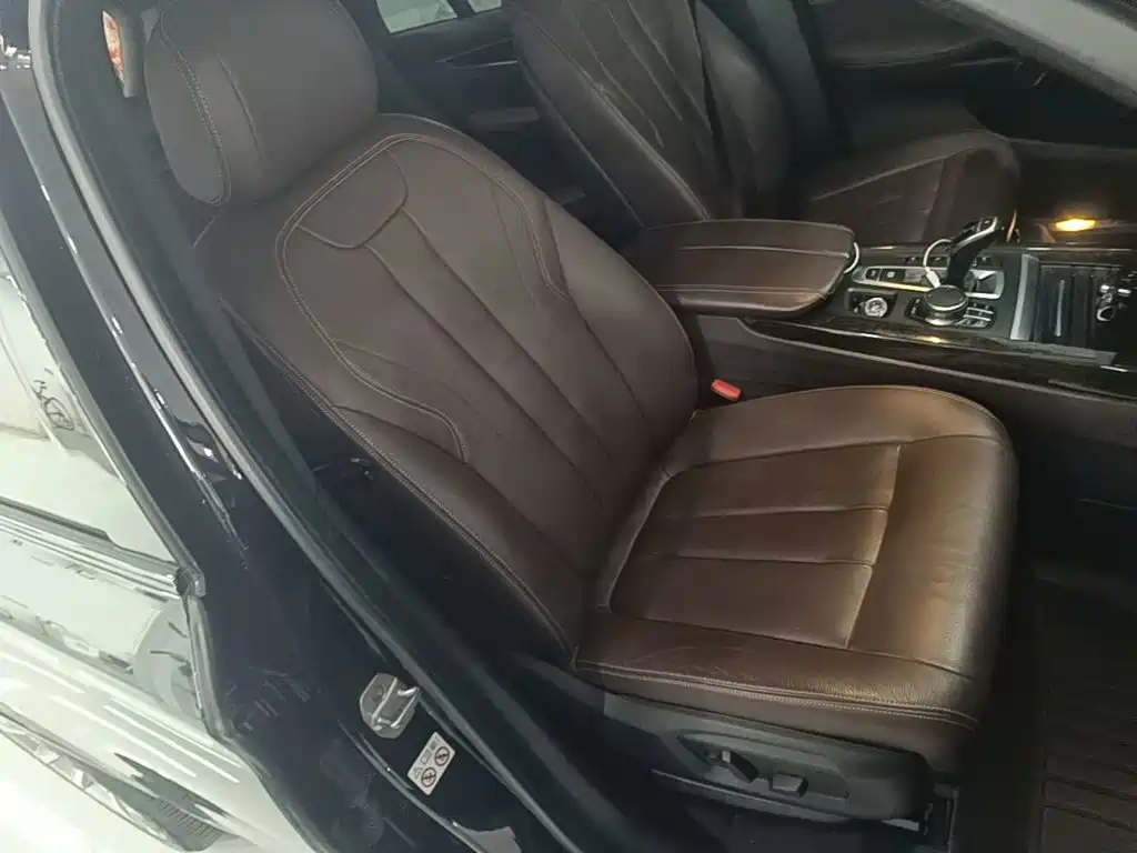 BMW X5 (Import) — миниатюра 25