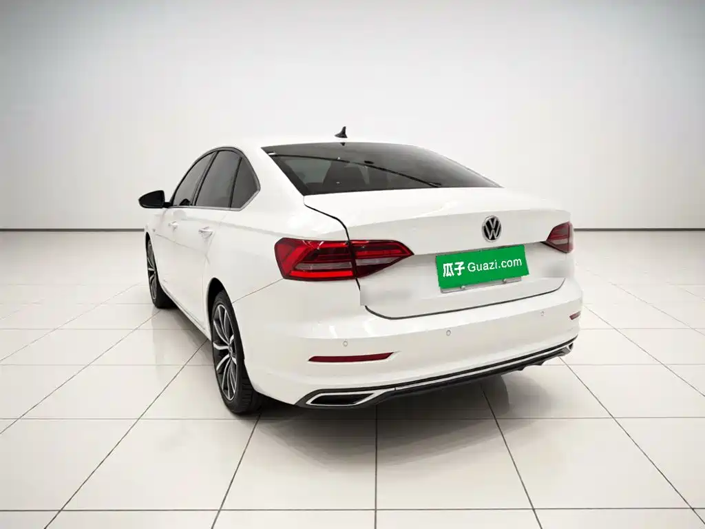 Volkswagen Lavida — миниатюра 4