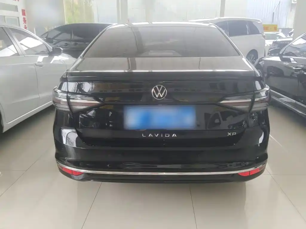 Volkswagen Lavida — миниатюра 6