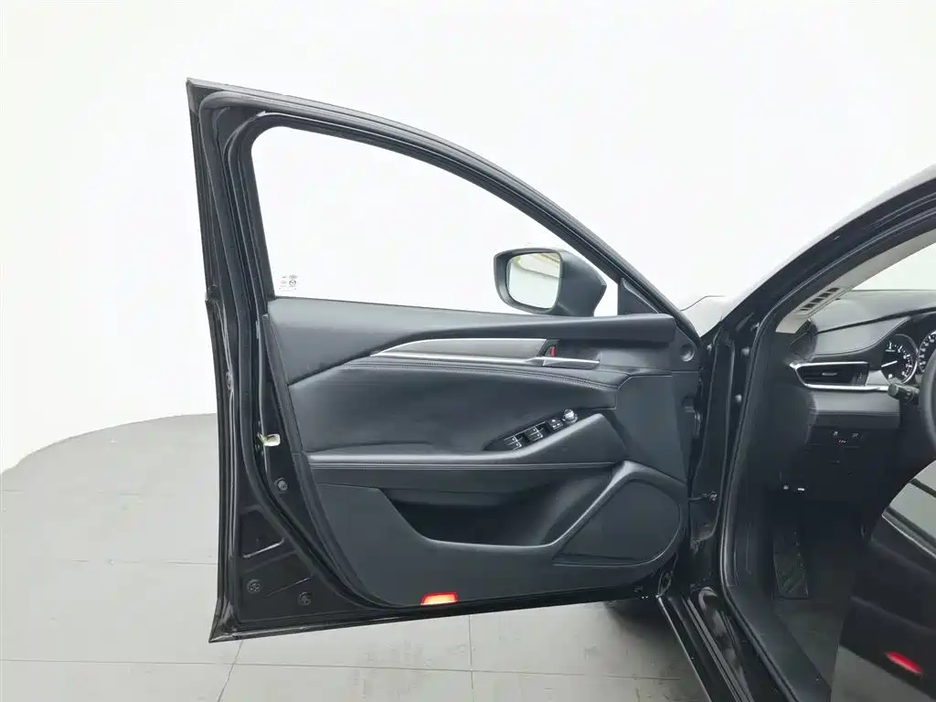 Mazda Atenza 2020 2.0L Luxury