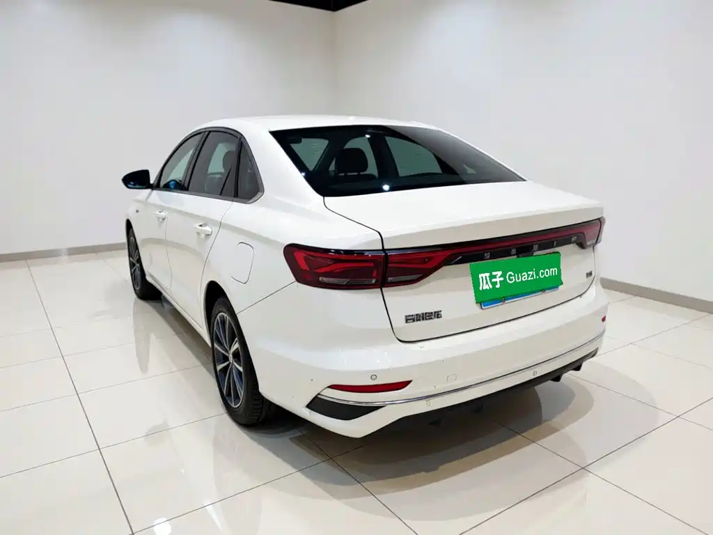 Geely Emgrand — миниатюра 4
