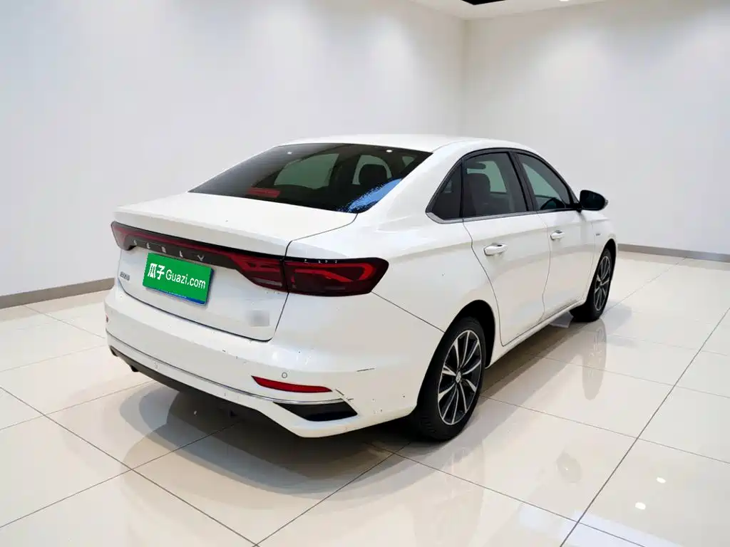 Geely Emgrand — миниатюра 6