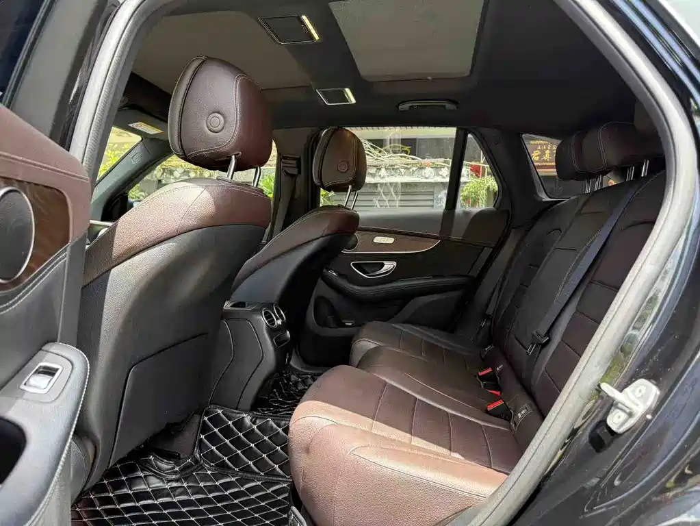 Mercedes-Benz GLC — миниатюра 9