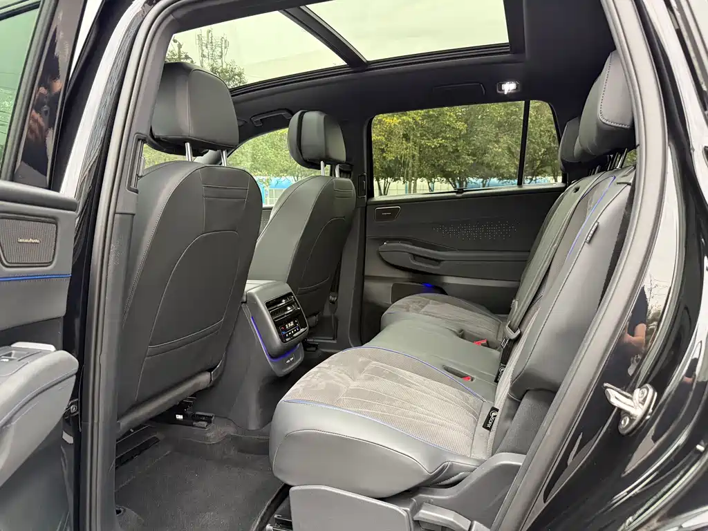 Volkswagen Teramont — миниатюра 8