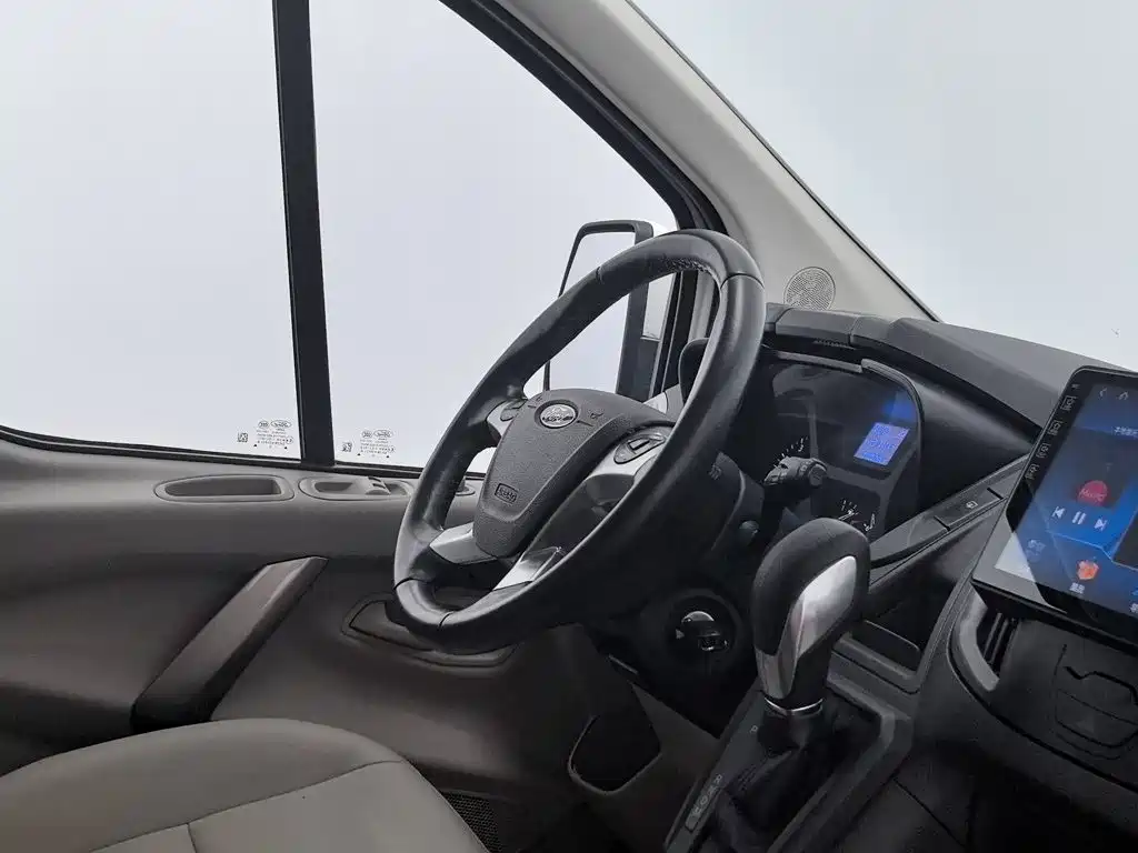 Ford Tourneo — миниатюра 22