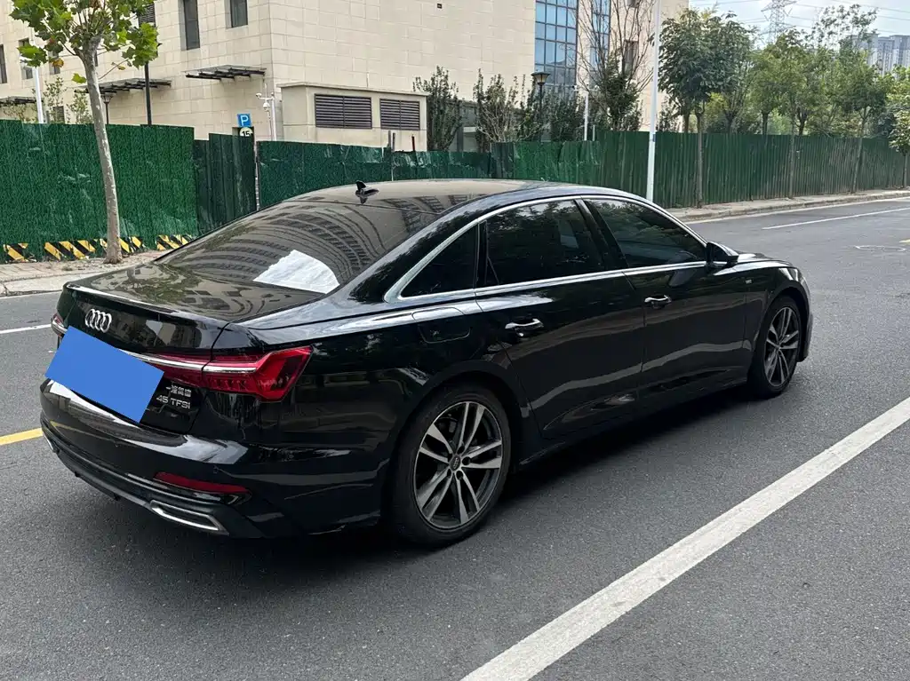 Audi A6L — миниатюра 9