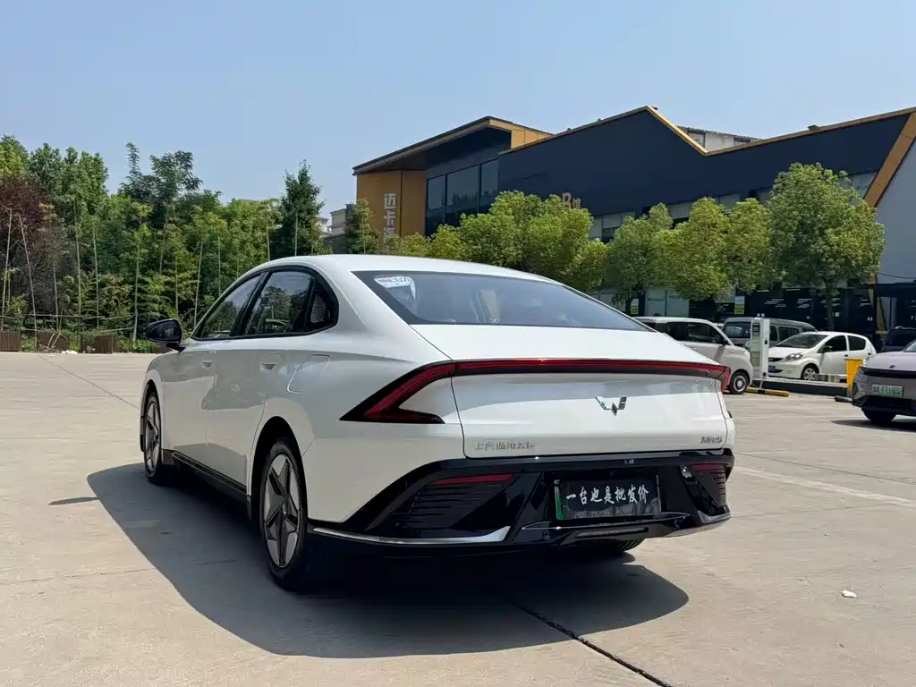 Wuling 五菱E5 — миниатюра 15
