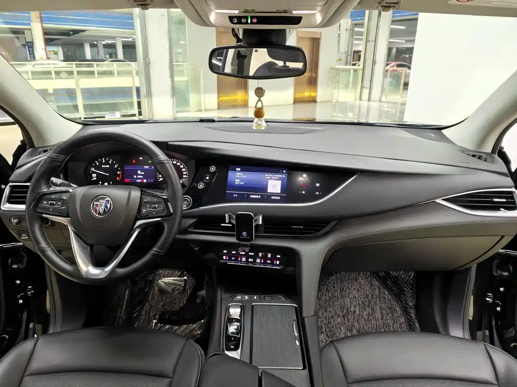 Buick Enclave — миниатюра 10