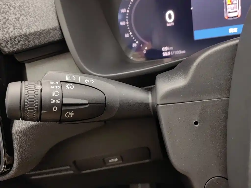 Volvo XC40 — миниатюра 21