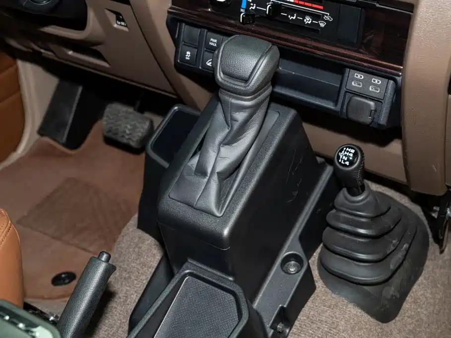 Toyota Land Cruiser — миниатюра 16