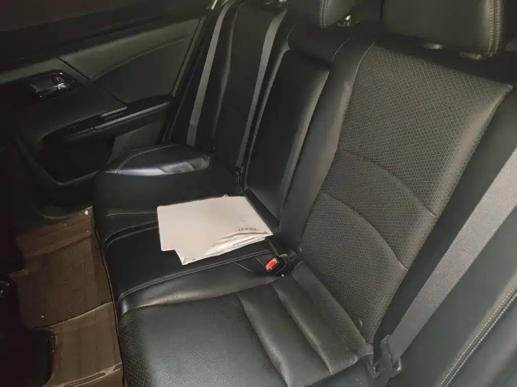 Honda Accord — миниатюра 15