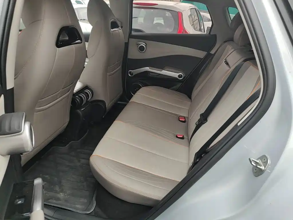 BYD Yuan Plus — миниатюра 17