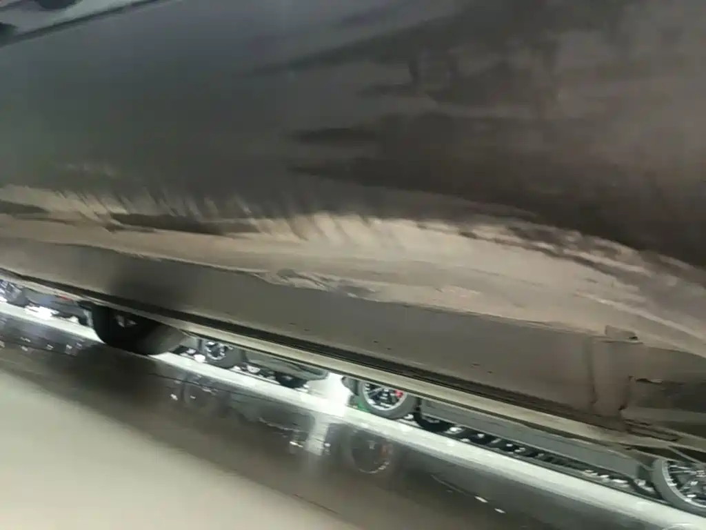 Tesla Model Y — миниатюра 22