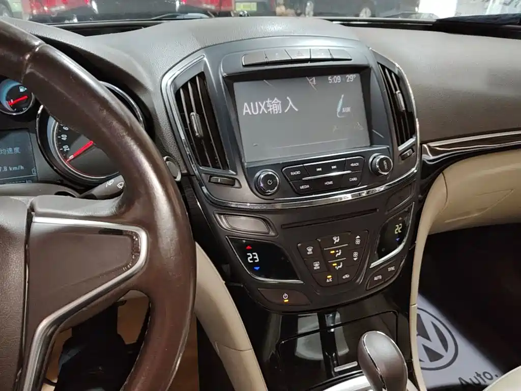 Buick Regal — миниатюра 13