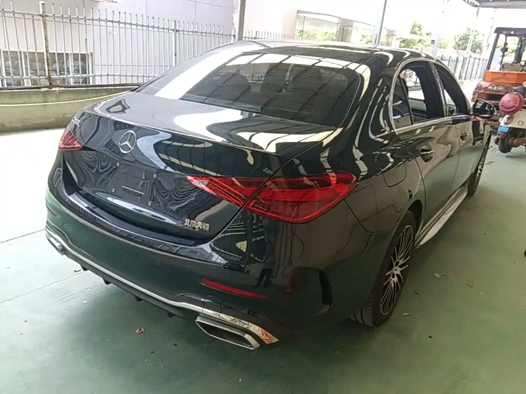 Mercedes-Benz C-Class — миниатюра 7