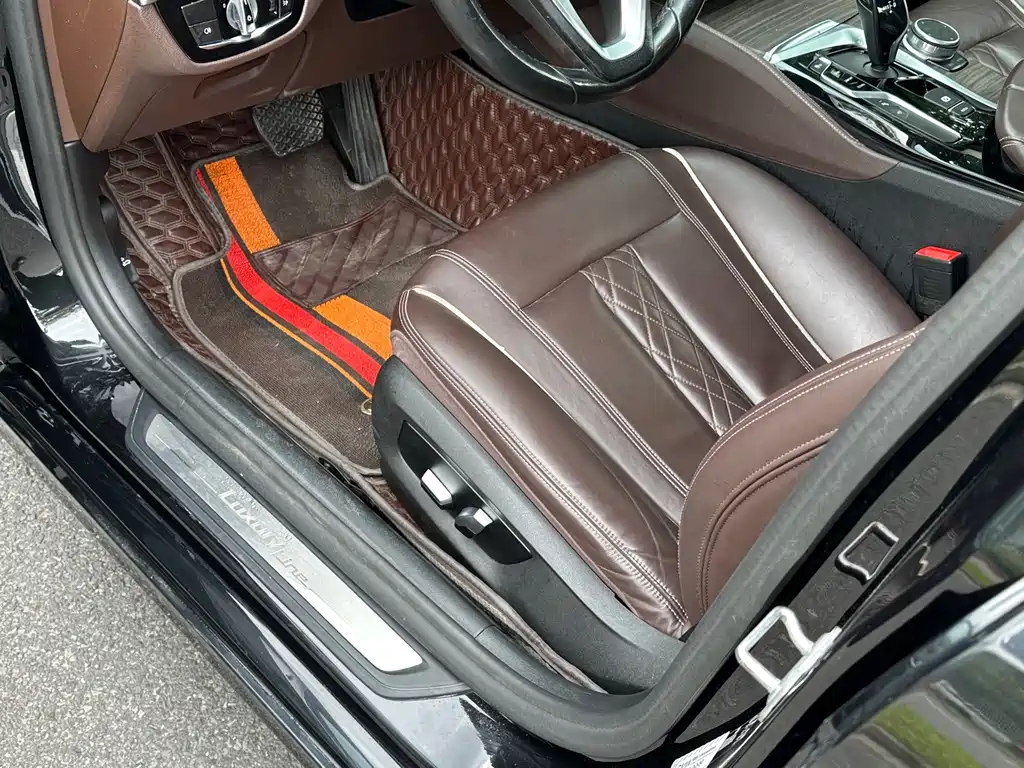 BMW 5 Series — миниатюра 14