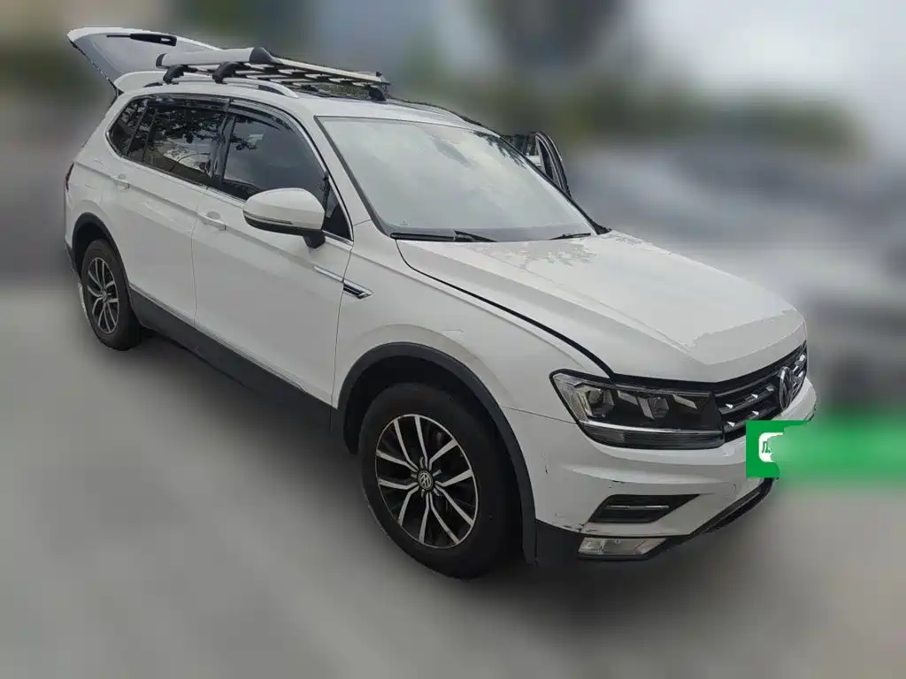 Volkswagen Tiguan L — миниатюра 4
