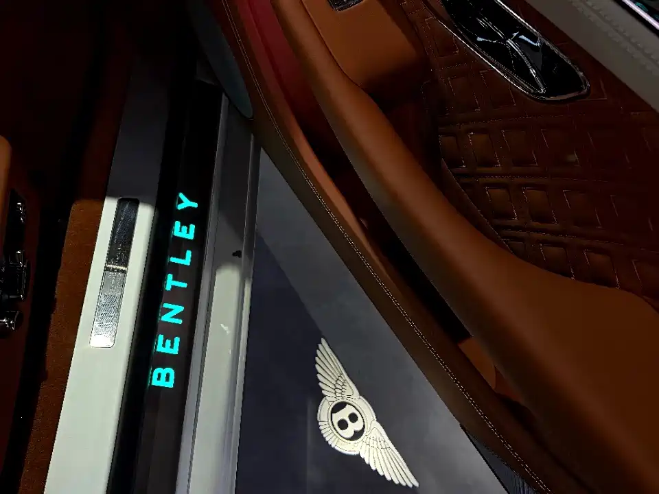 Bentley Continental — миниатюра 3