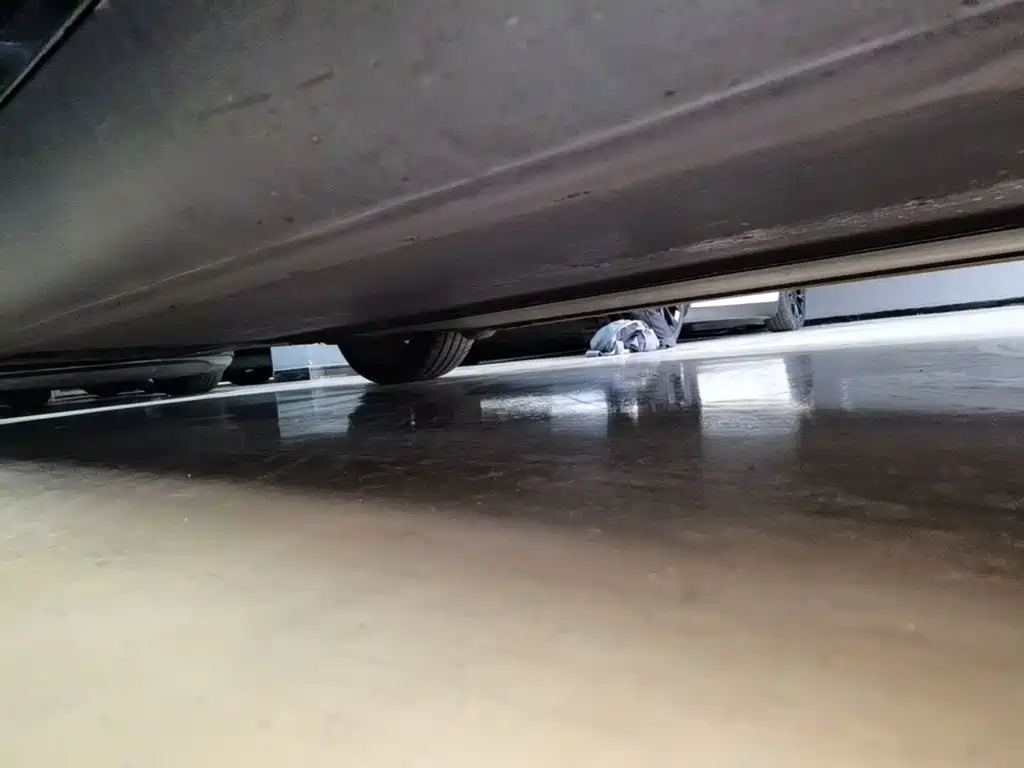 Tesla Model Y — миниатюра 21