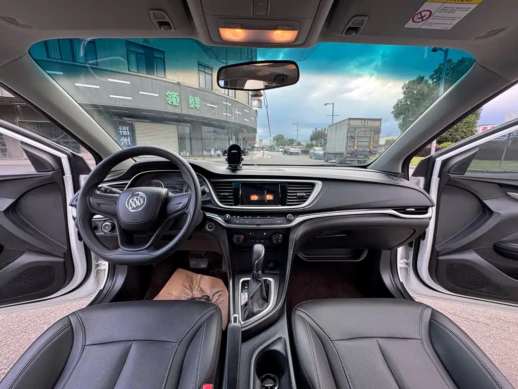 Buick Excelle — миниатюра 8