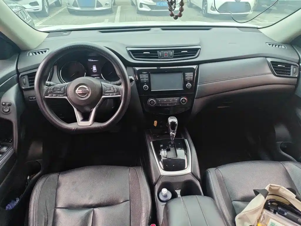 Nissan X-Trail — миниатюра 6