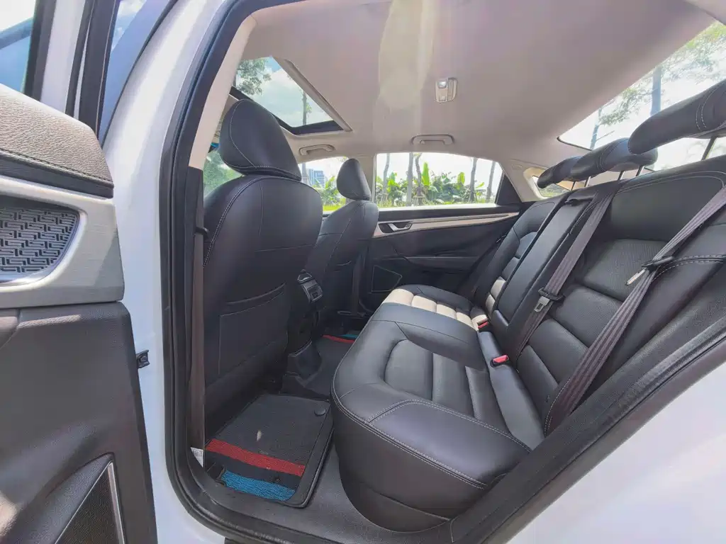 Geely Emgrand GL — миниатюра 8