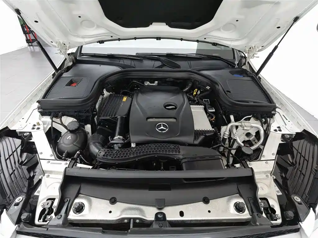 Mercedes-Benz GLC 2019 GLC 260 4MATIC Luxury