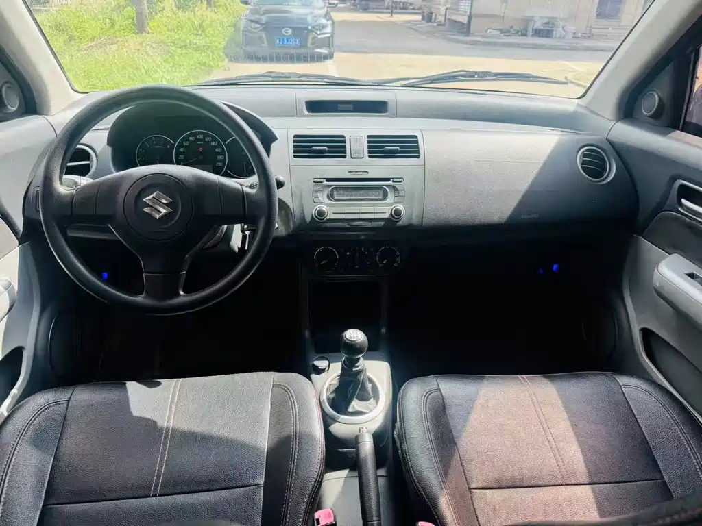 Suzuki Swift — миниатюра 9