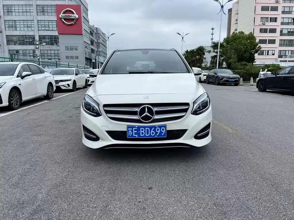 Mercedes-Benz B-Class — миниатюра 2