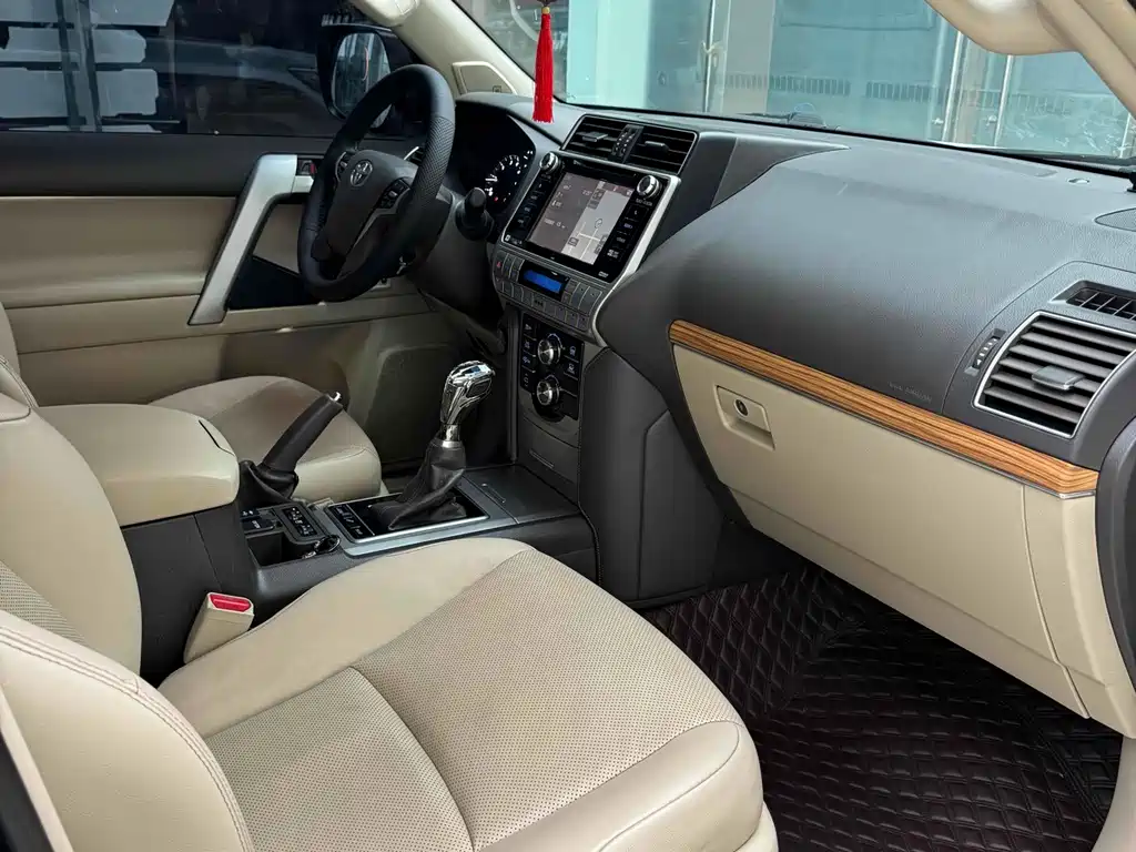 Toyota Prado — миниатюра 7