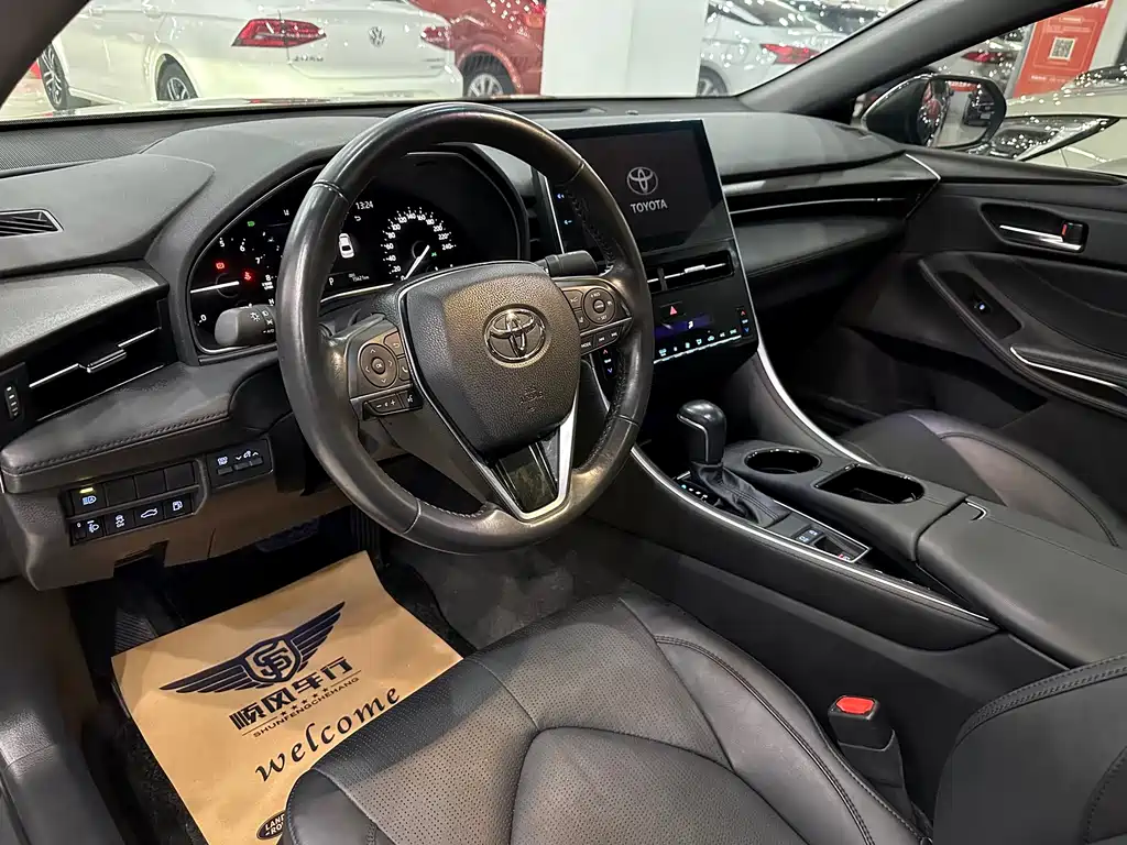 Toyota Avalon — миниатюра 6