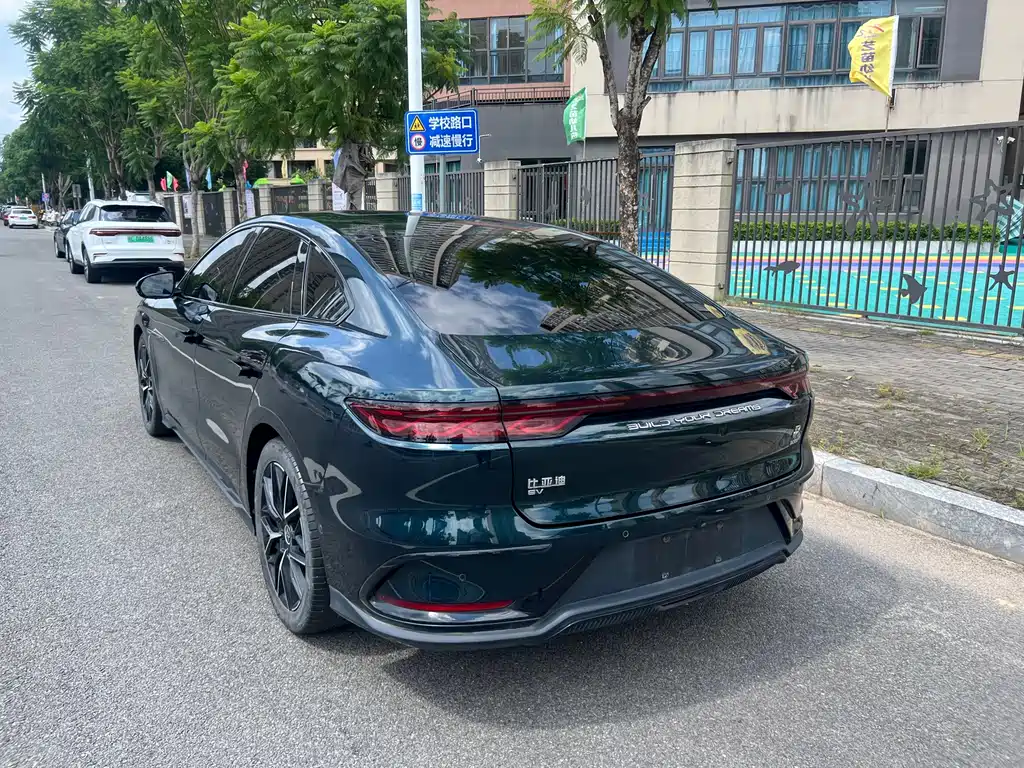 BYD Han — миниатюра 7