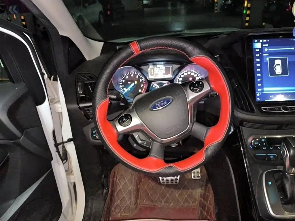 Ford Kuga — миниатюра 6