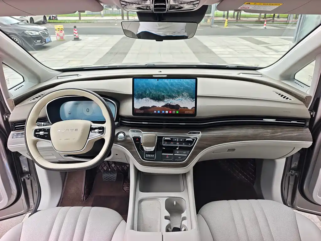 Roewe iMAX8 New Energy — миниатюра 8