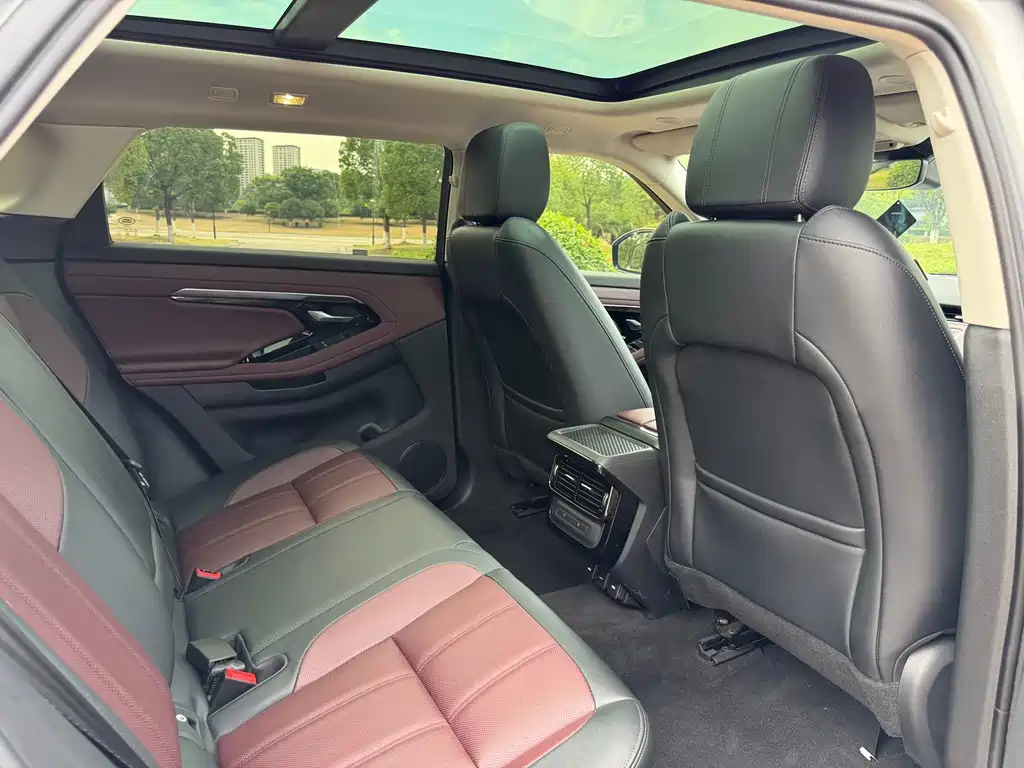 Land Rover Evoque — миниатюра 13