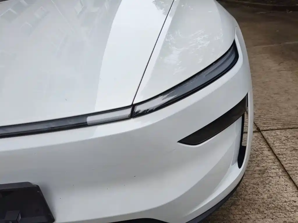 Tesla Model Y L — миниатюра 18